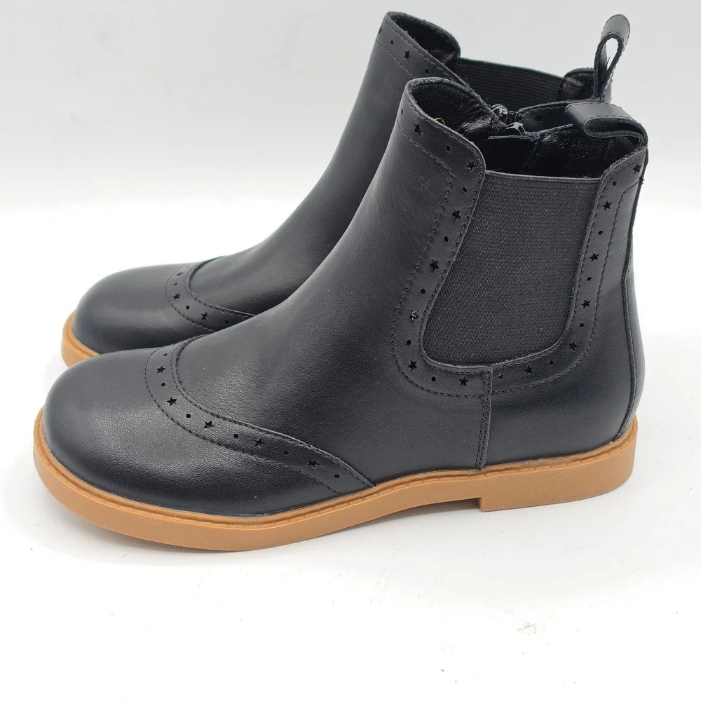 ZBY Chelsea Boots Girls Size 2 Black Star Brogue Ankle Zipper Flat Rubber Sole